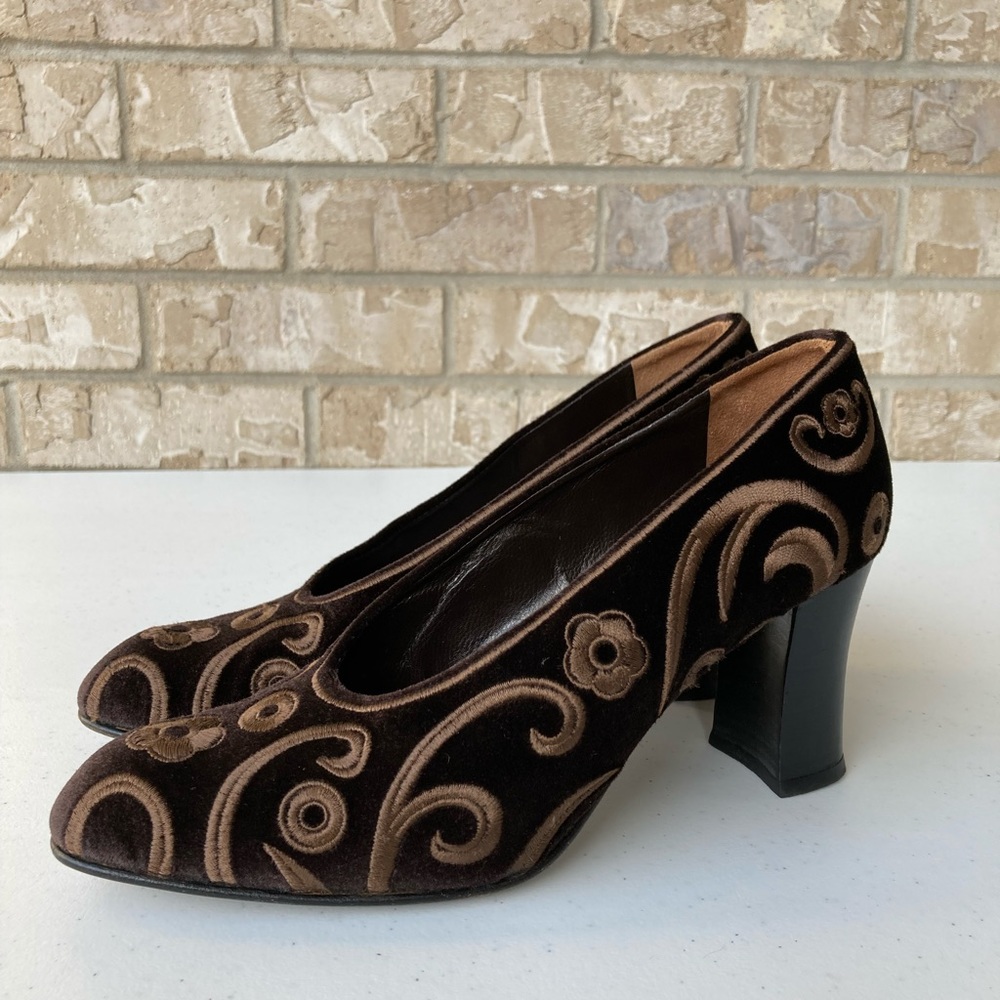 Souliers Gerard Heels Shoes Size 38.5 (7.5) 🌸